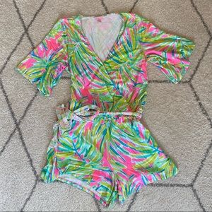 Lilly Pulitzer Marilyn Romper in Tiki Pink EUC